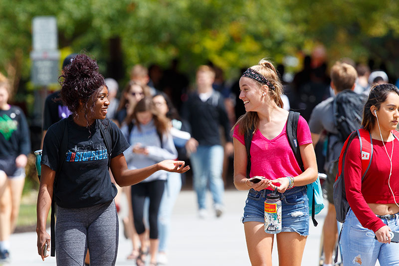 UNL students walking on campus